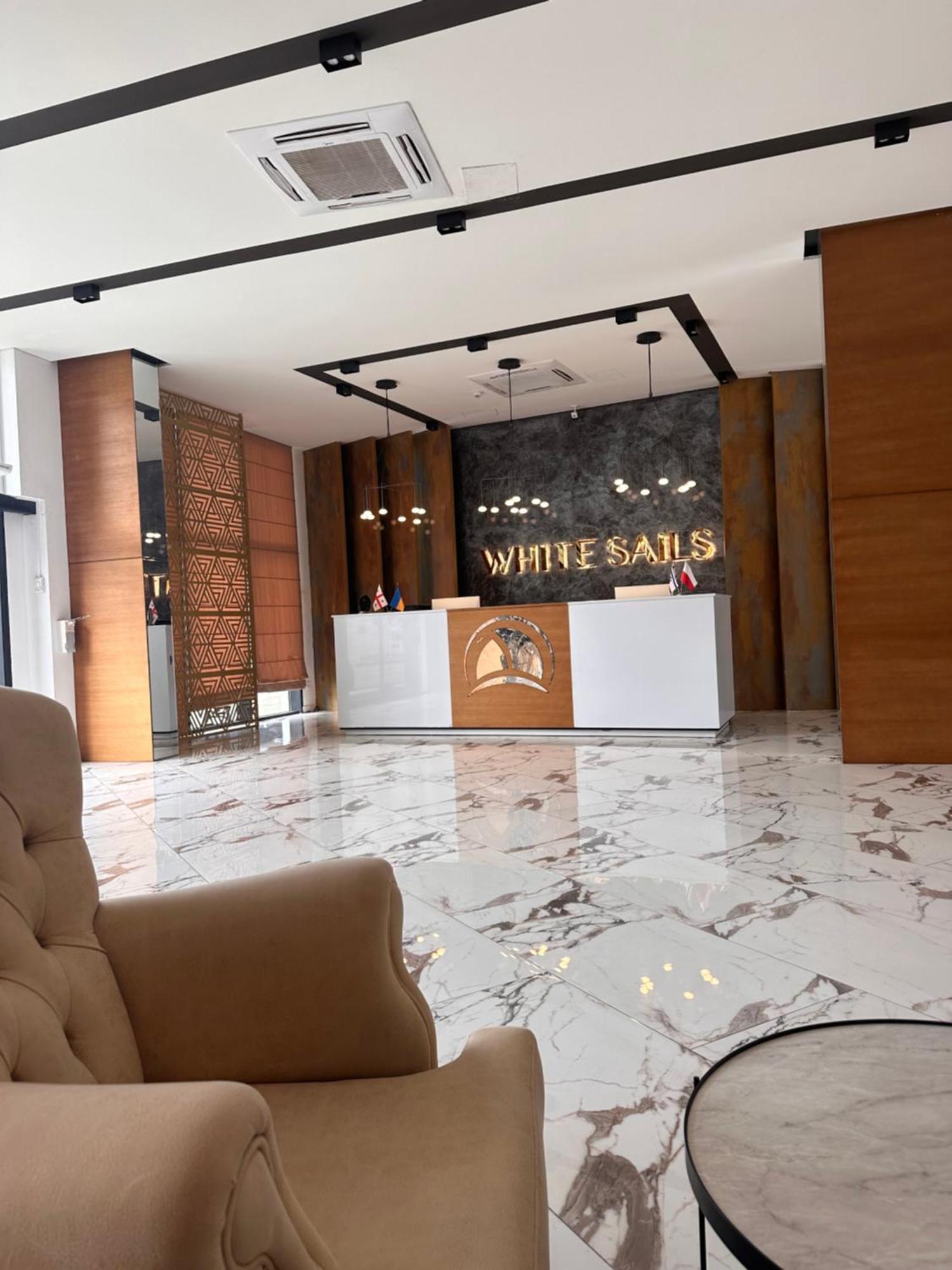 Prestigio Apart Batumi Bagian luar foto